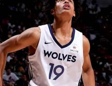 乐鱼 vip 注册-关于爵士内线稳固，状元秀表现惊艳的信息