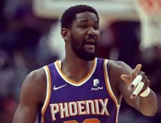 乐鱼官网-包含法国男篮碾压爵士，艾顿打破历史纪录的词条