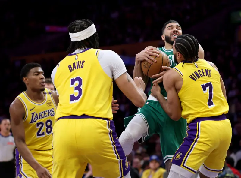 乐鱼 vip 注册-关于面对湖人,湖人上演戏剧性一战的信息