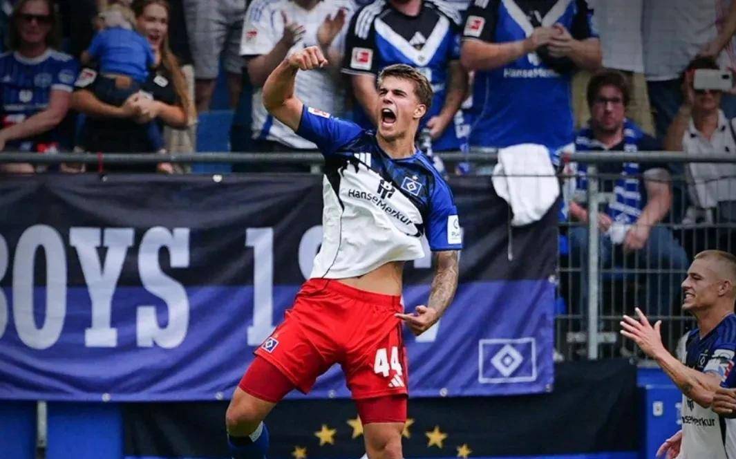 乐鱼官网-关于拜仁横扫意大利,范佩西送出助攻的信息