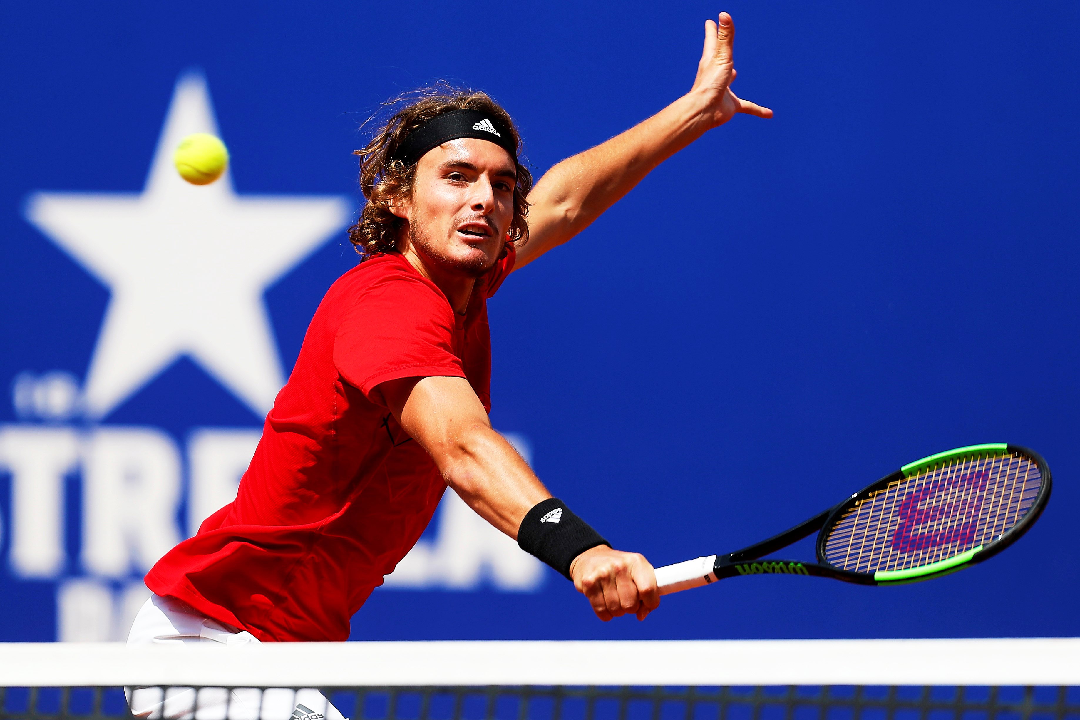 乐鱼官网-意大利网球队险胜欧洲网球队,西西帕斯打破历史纪录的简单介绍